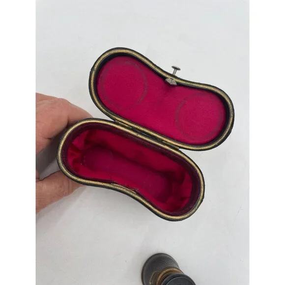 Antique Chevalier Opticien Paris Opera Glasses Case & Red Satin Interior - Picture 6 of 14
